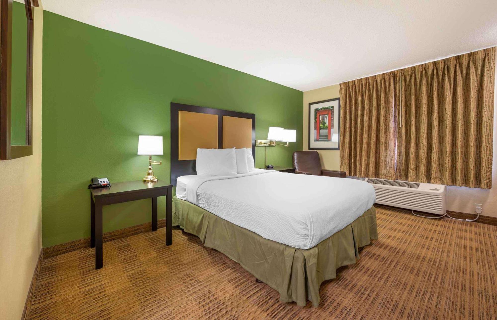 Extended Stay America Suites - Champaign - Urbana Bagian luar foto