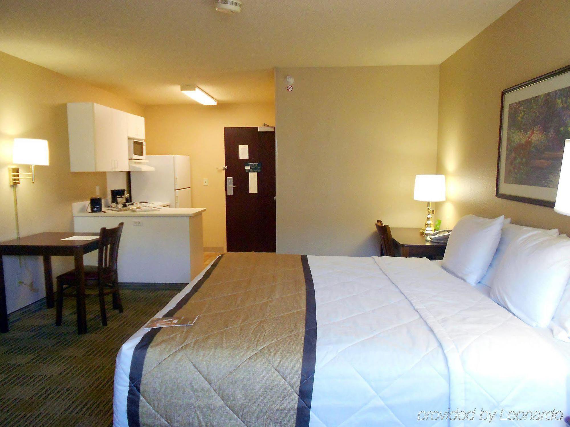 Extended Stay America Suites - Champaign - Urbana Bagian luar foto
